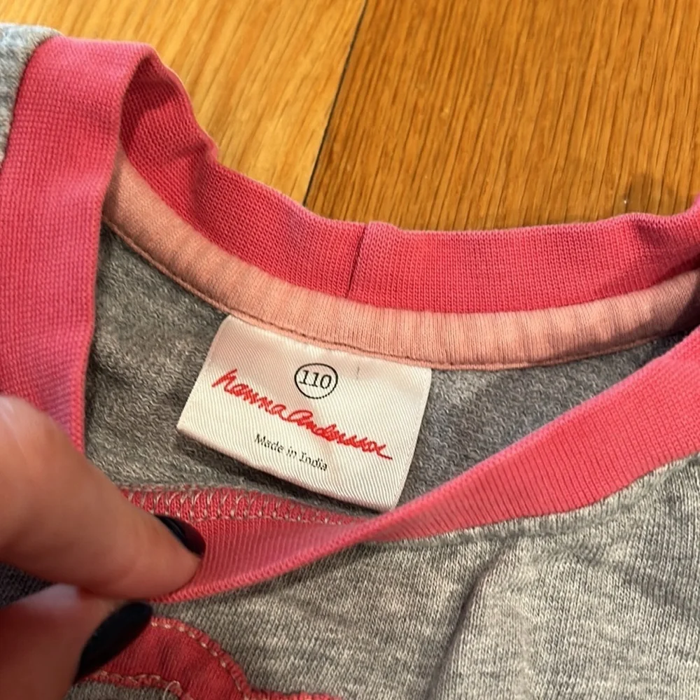 Hanna andersson size 110 girl top good condition